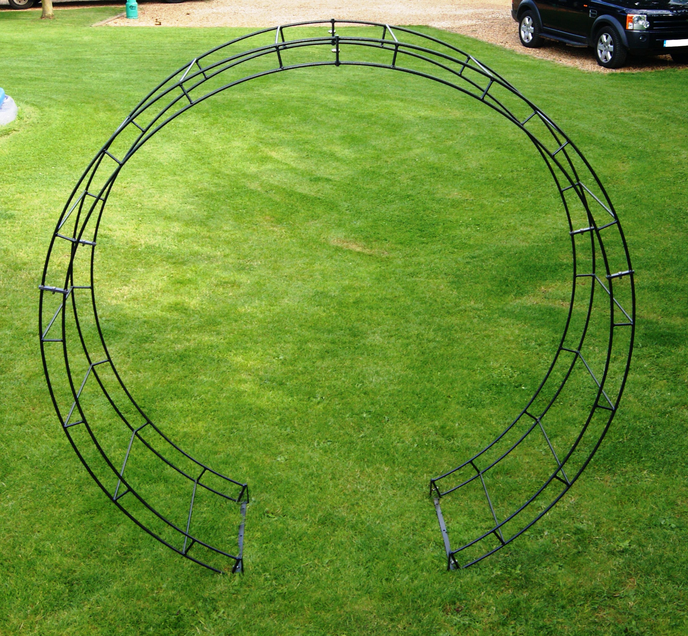 Round Steel Black Steel Garden Arch Made in the UK - The Orchard Home and Gifts