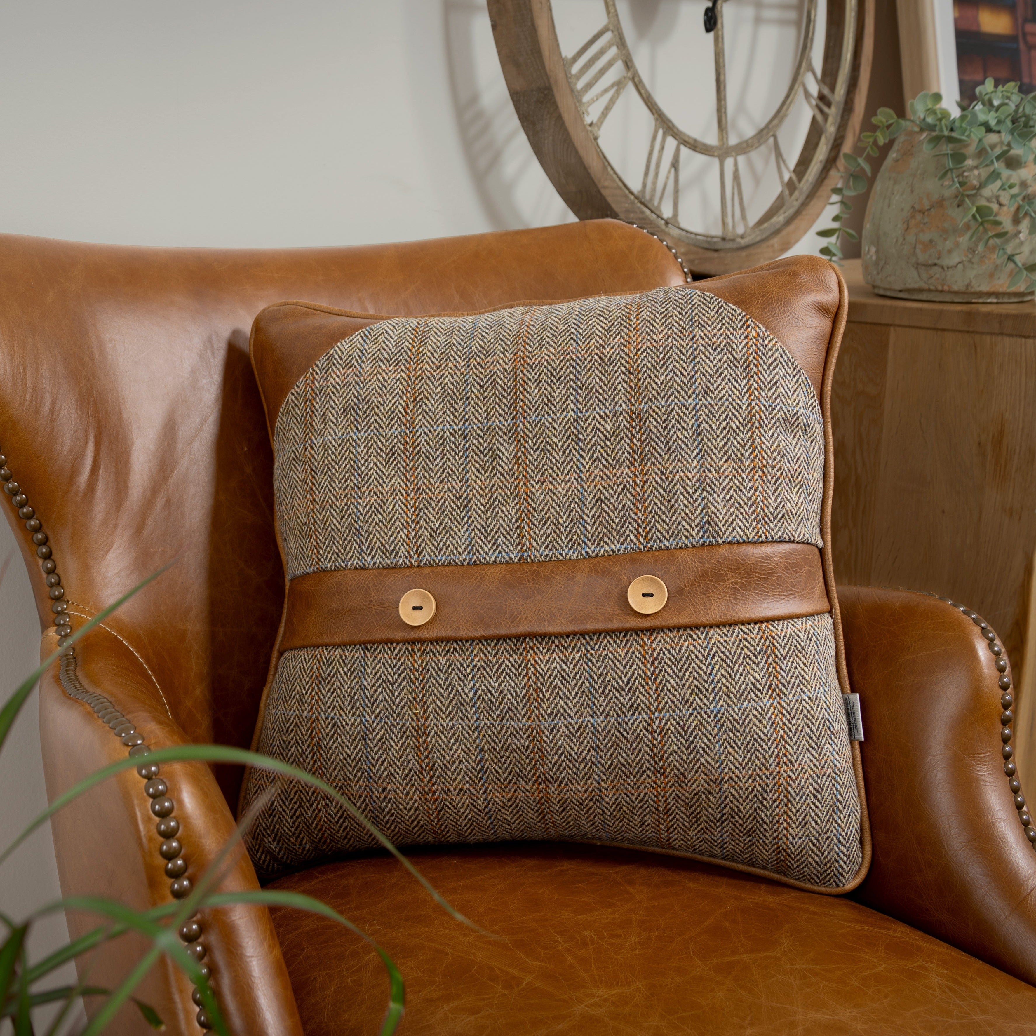 Gamekeeper Thorn Harris Tweed and Brown Cerato Leather Belt and Button Cushion