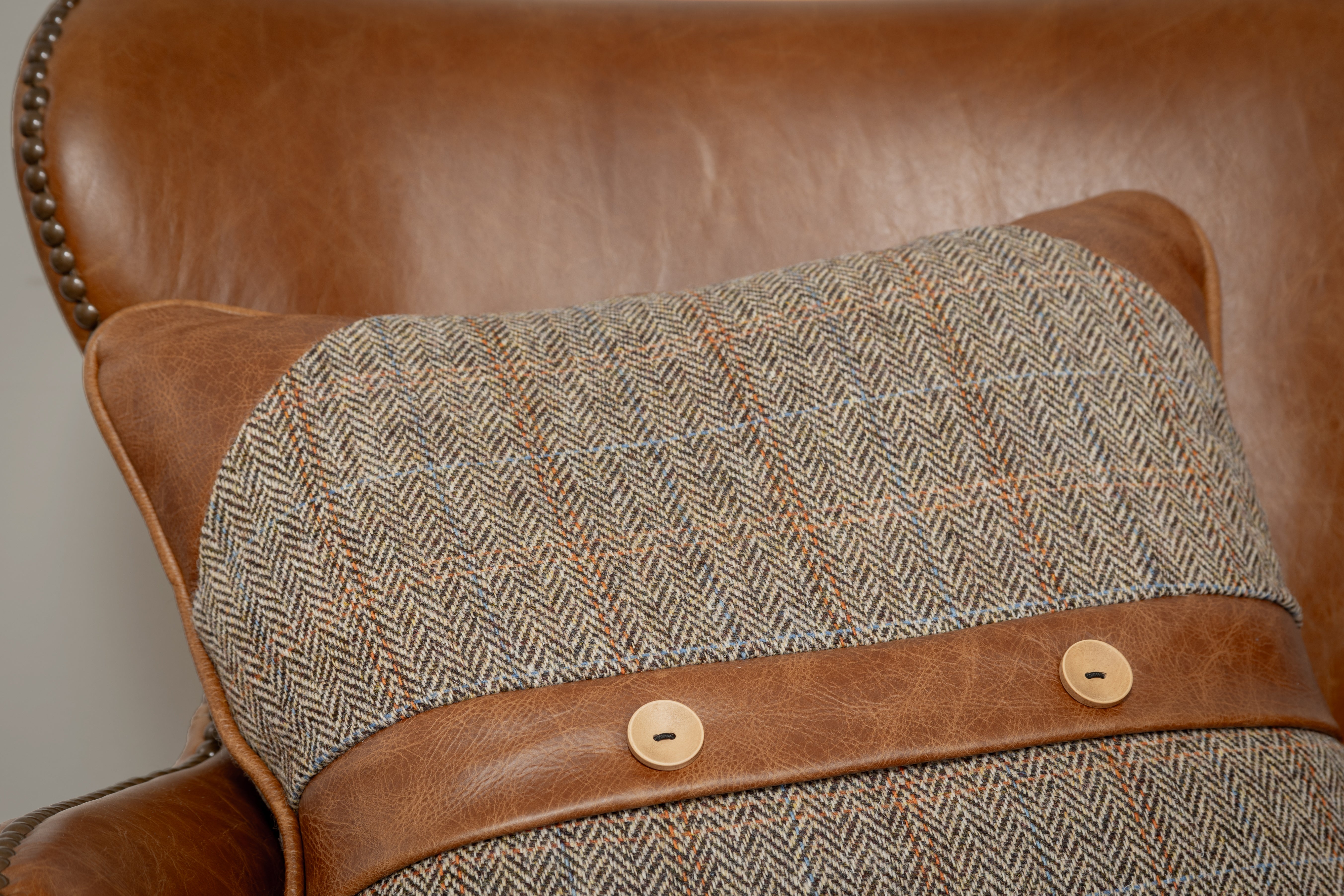 Gamekeeper Thorn Harris Tweed and Brown Cerato Leather Belt and Button Cushion