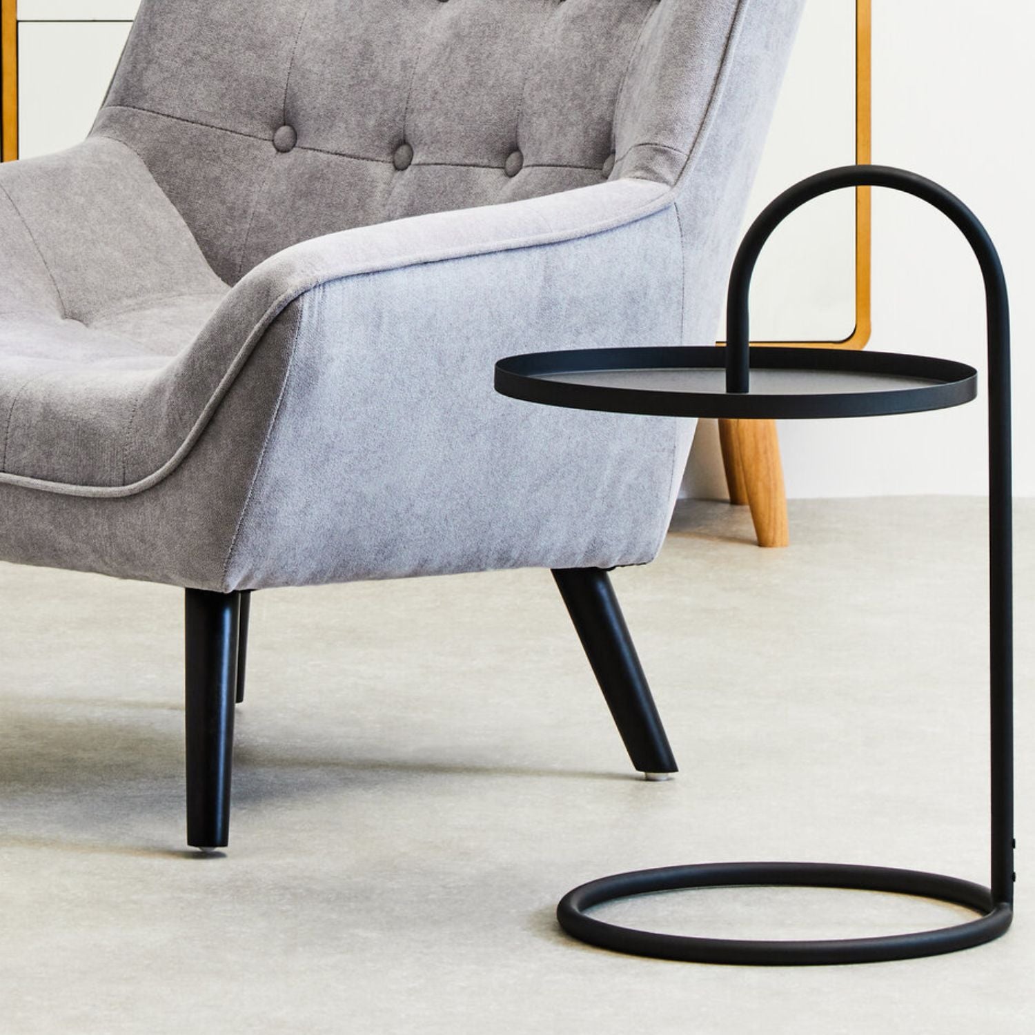 Minimalist Black Circular Side Table