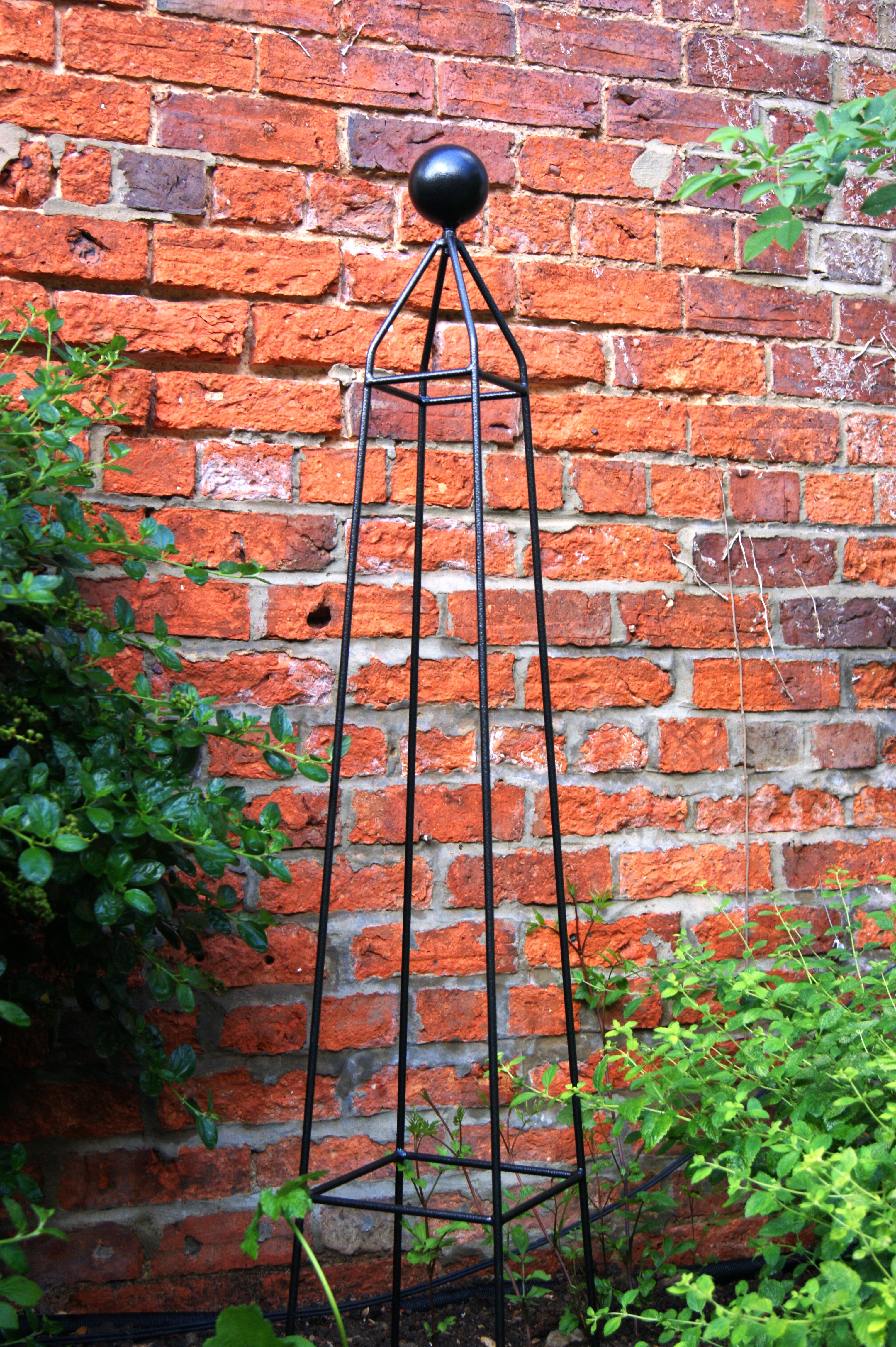Black Steel Cleo Garden Plant Support Obelisk Multiple Sizes