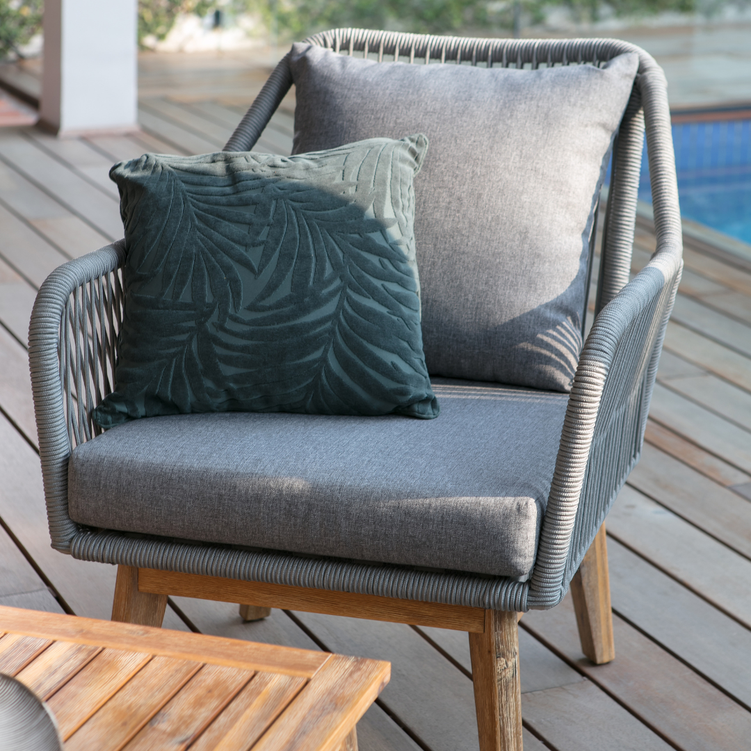 Berkeley Conversation Garden Set with 2 Chairs and Bench